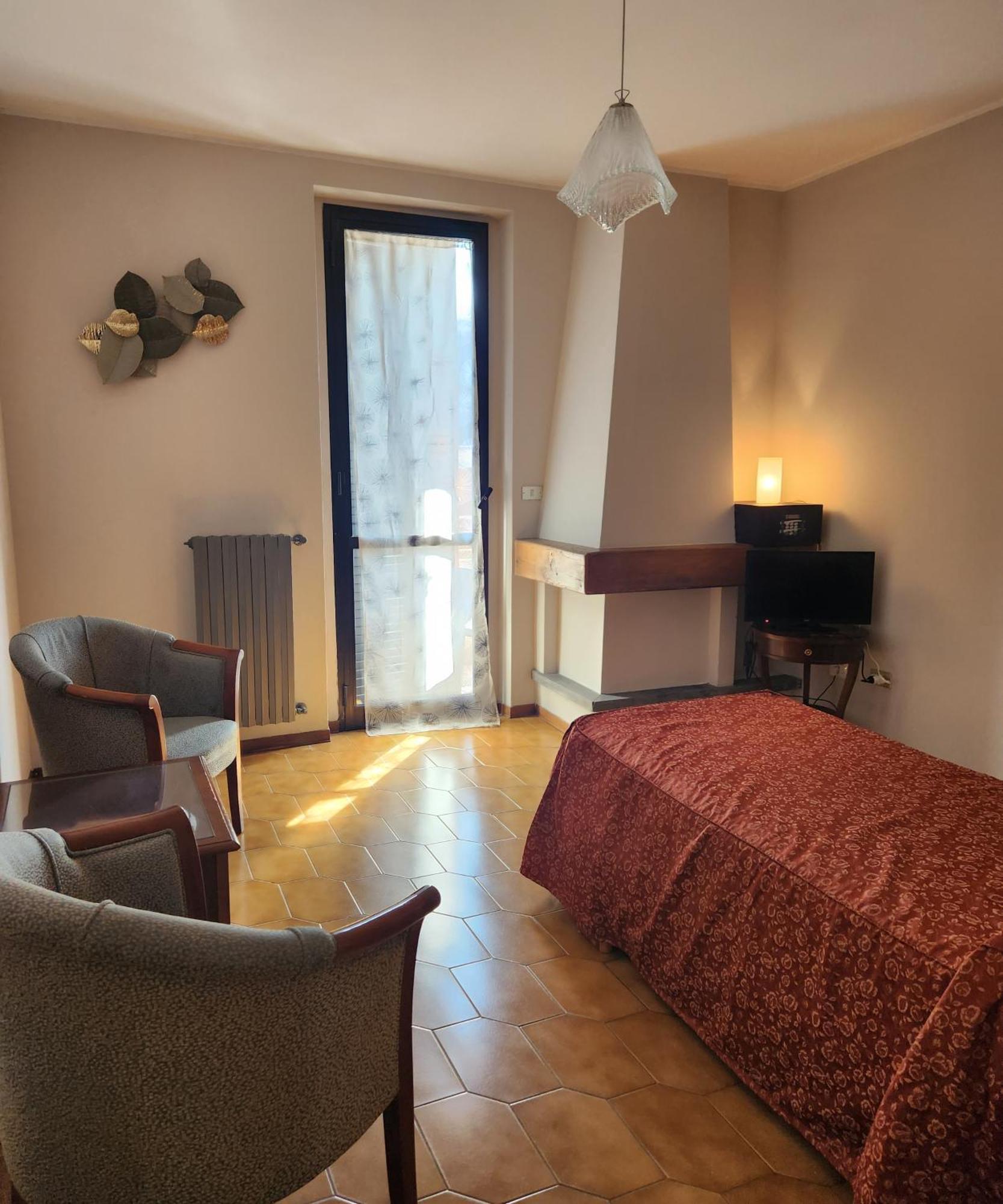 Hotel Mistrello Di Savoia بورجو فال دي تارو المظهر الخارجي الصورة