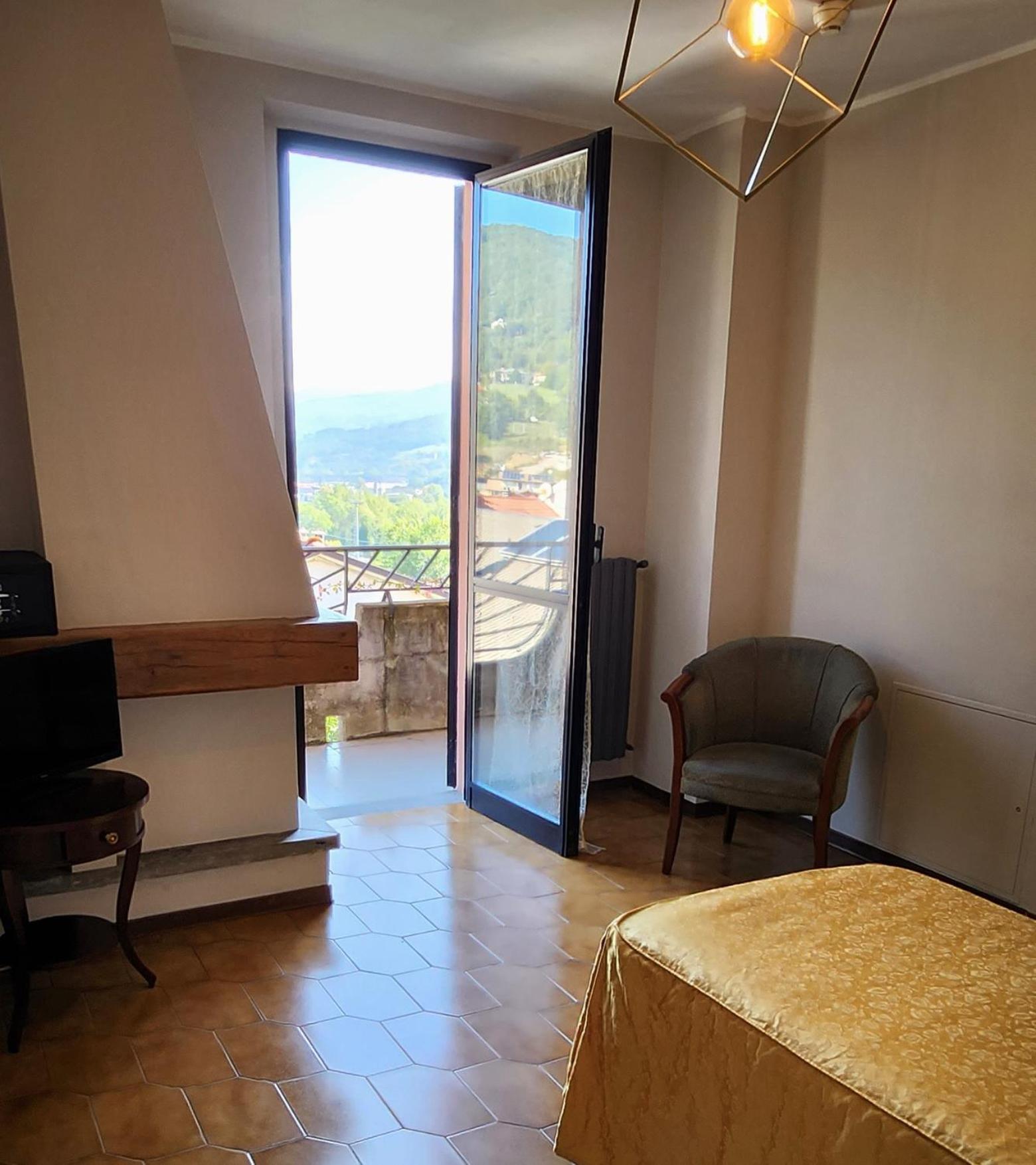 Hotel Mistrello Di Savoia بورجو فال دي تارو المظهر الخارجي الصورة